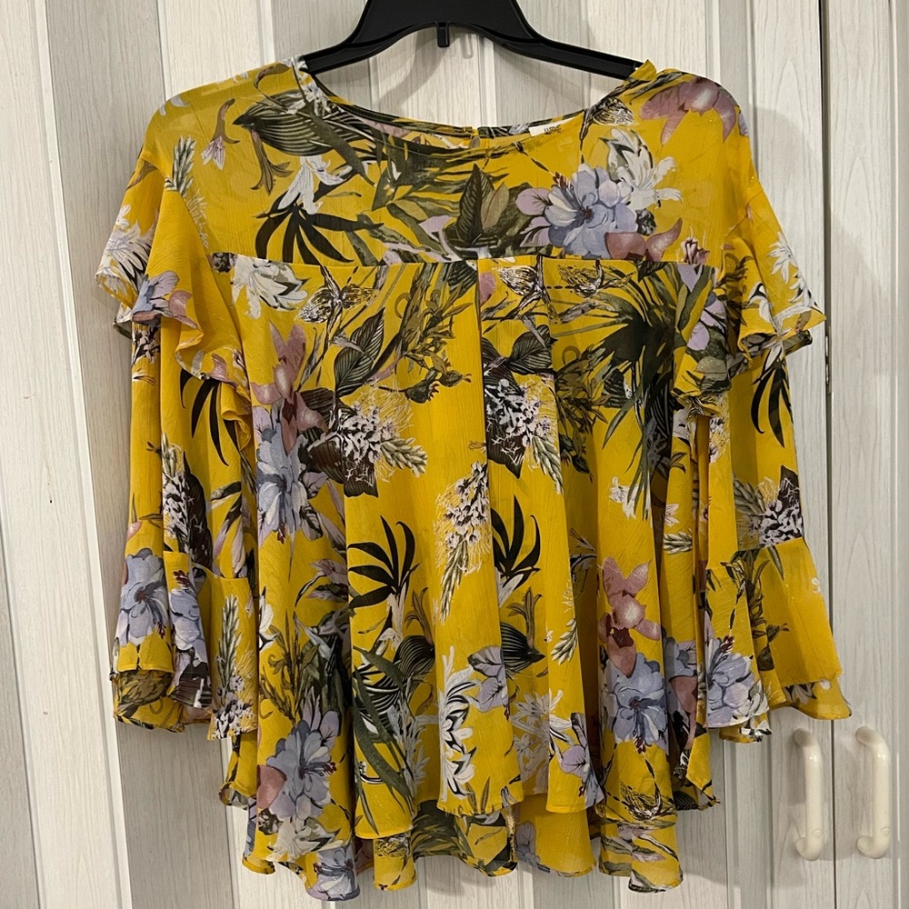Umgee top. Excellent condition. Size Large
